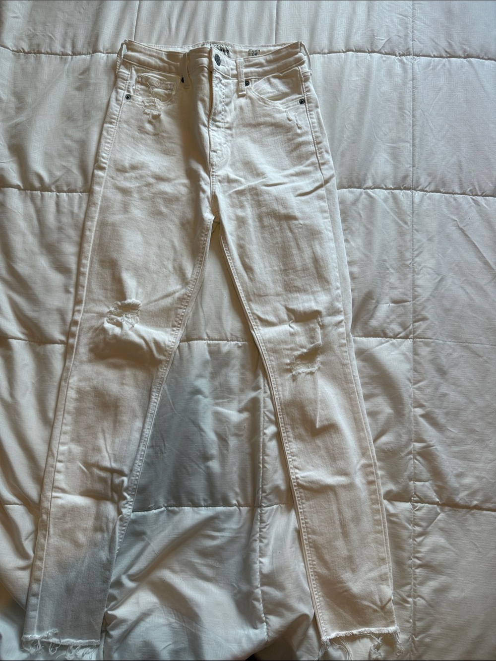 Lucky Brand White Skinny Jeans with Light Distressing